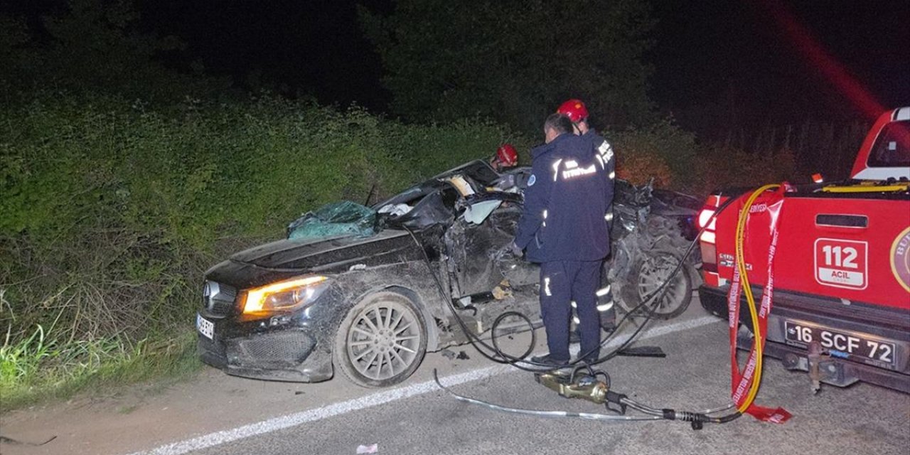 Bursa'da Cip İle Otomobilin Çarpıştığı Kazada 3 Kişi Öldü, 1 Kişi Yaralandı