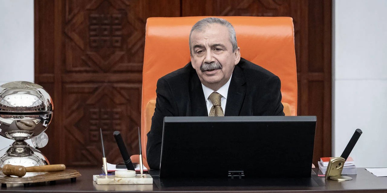 DEM Parti Doğruladı: Sırrı Süreyya Önder'in Aracında Düzenek Bulundu