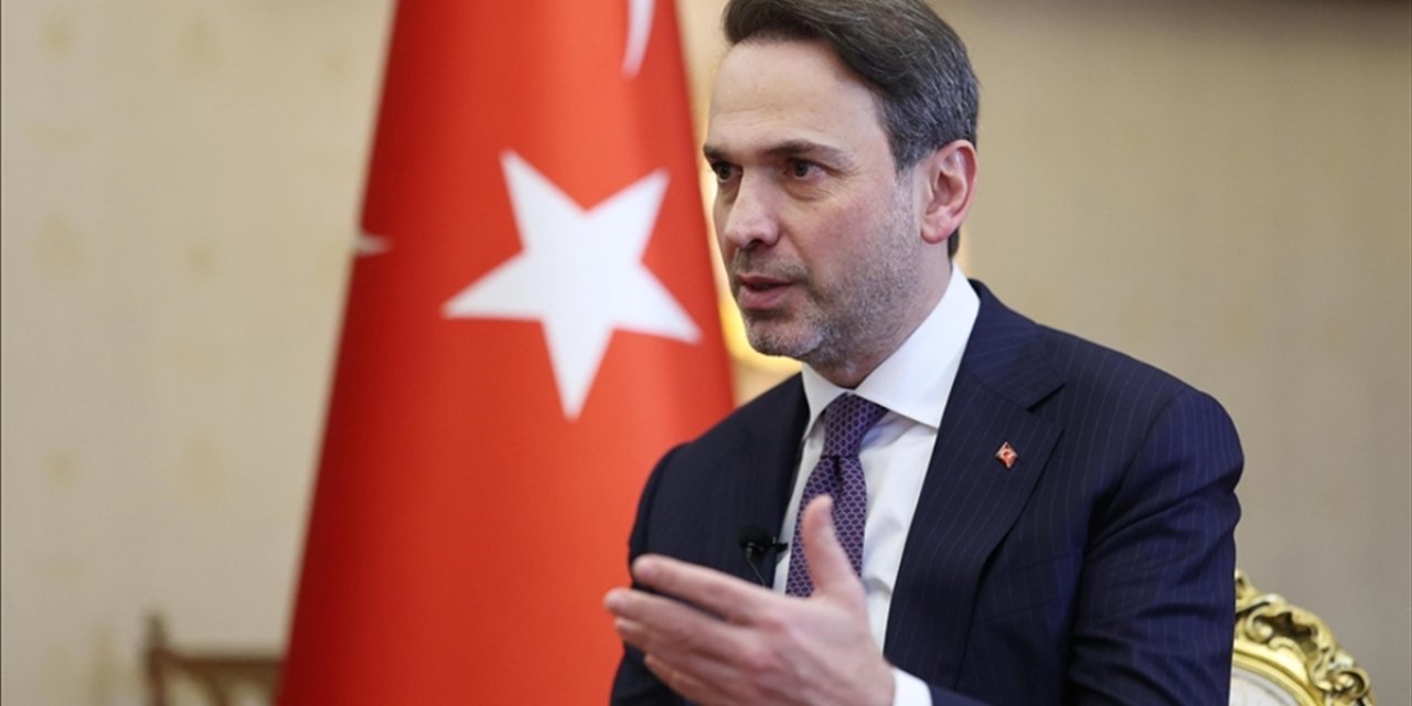Bakan Bayraktar, Suriye'ye 3 Ay İçinde Günlük 6 Milyon Metreküp Doğal Gaz Götürmeyi Planladıklarını Bildirdi