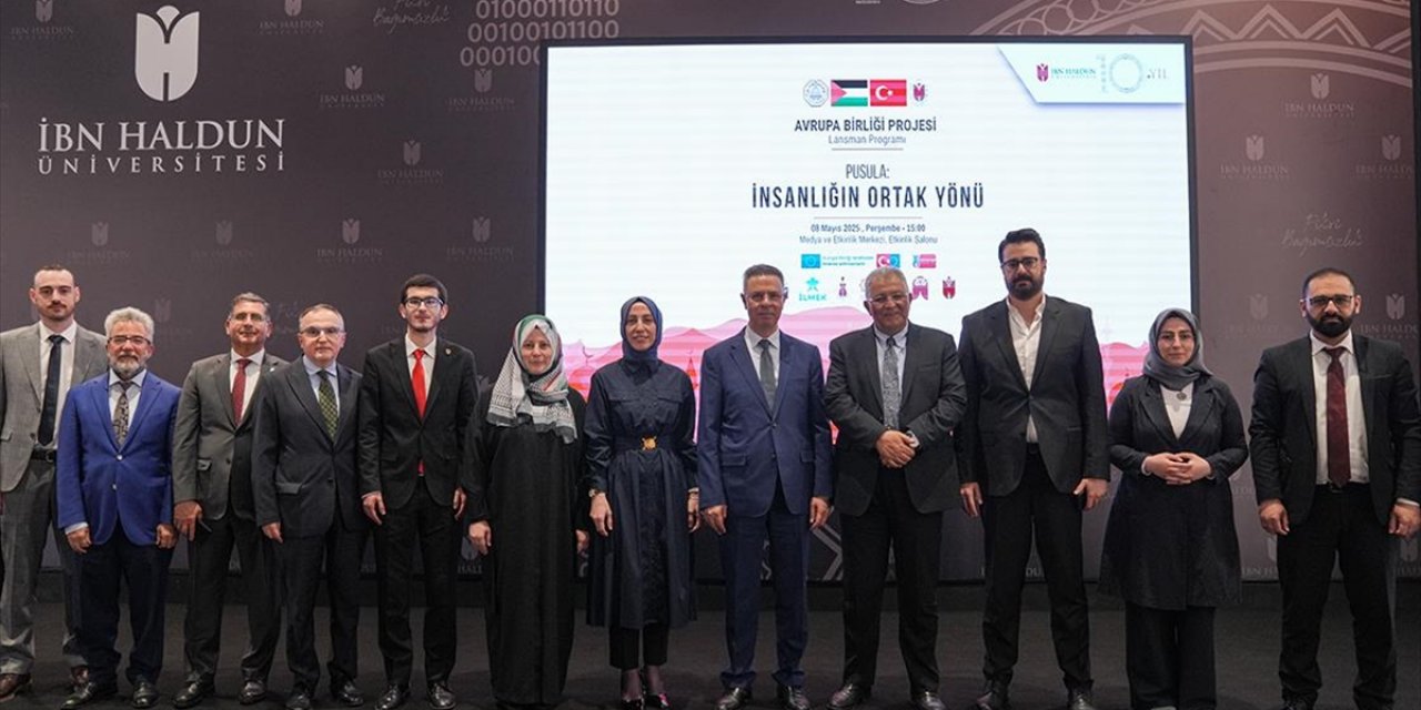 "Pusula: İnsanlığın Ortak Yönü" Gençlik Projesi İstanbul'da Tanıtıldı