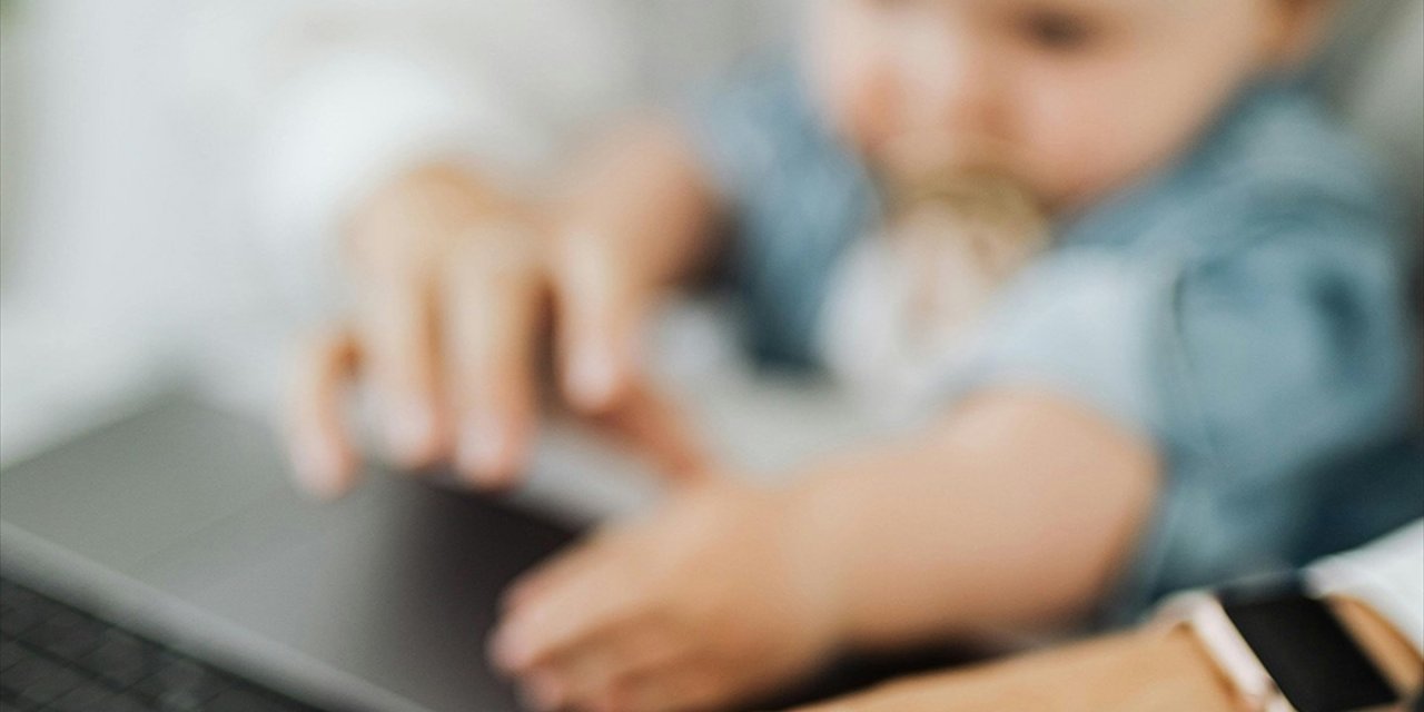 İş Hayatı, Çalışan Annelerin Ev-İş Sorumluluklarını Dengelemeyi Zorunlu Kılıyor