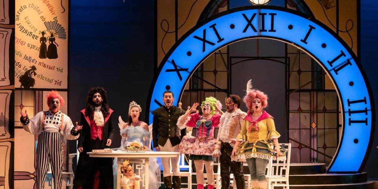 Çocuk Operası "Külkedisi"nin Prömiyeri Yapıldı