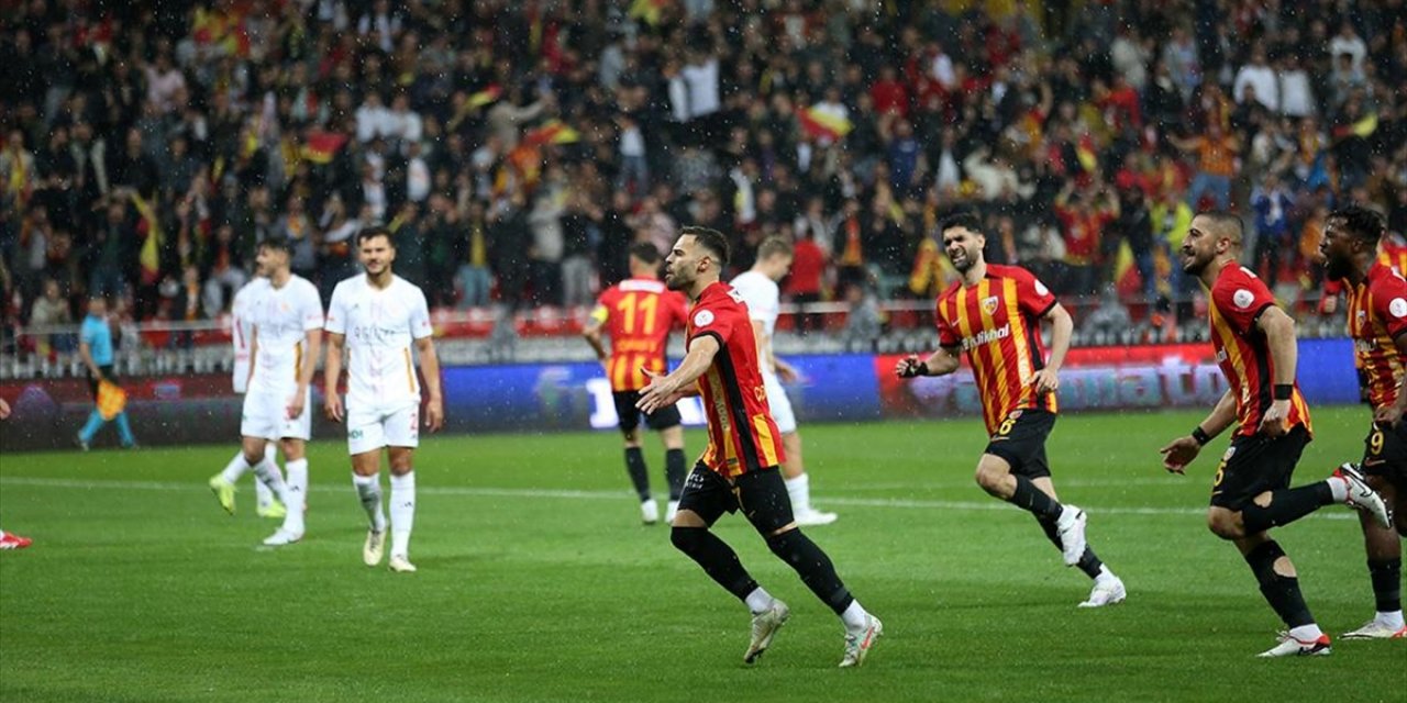 Kayserispor, Sahasında Antalyaspor’u 3-1 Mağlup Etti