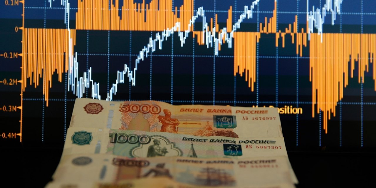 Rus Piyasaları Müzakereler Öncesi Düşüşle Açıldı