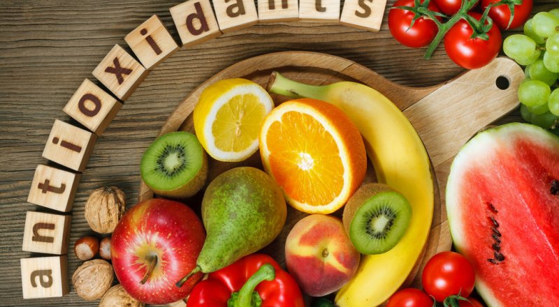 BİLİM İNSANLARI, ANTİOKSİDAN İÇEREN GIDALARIN İNSAN ÖMRÜNÜN SÜRESİ ÜZERİNDE DOĞRUDAN ETKİSİ OLDUĞUNU TESPİT ETTİ