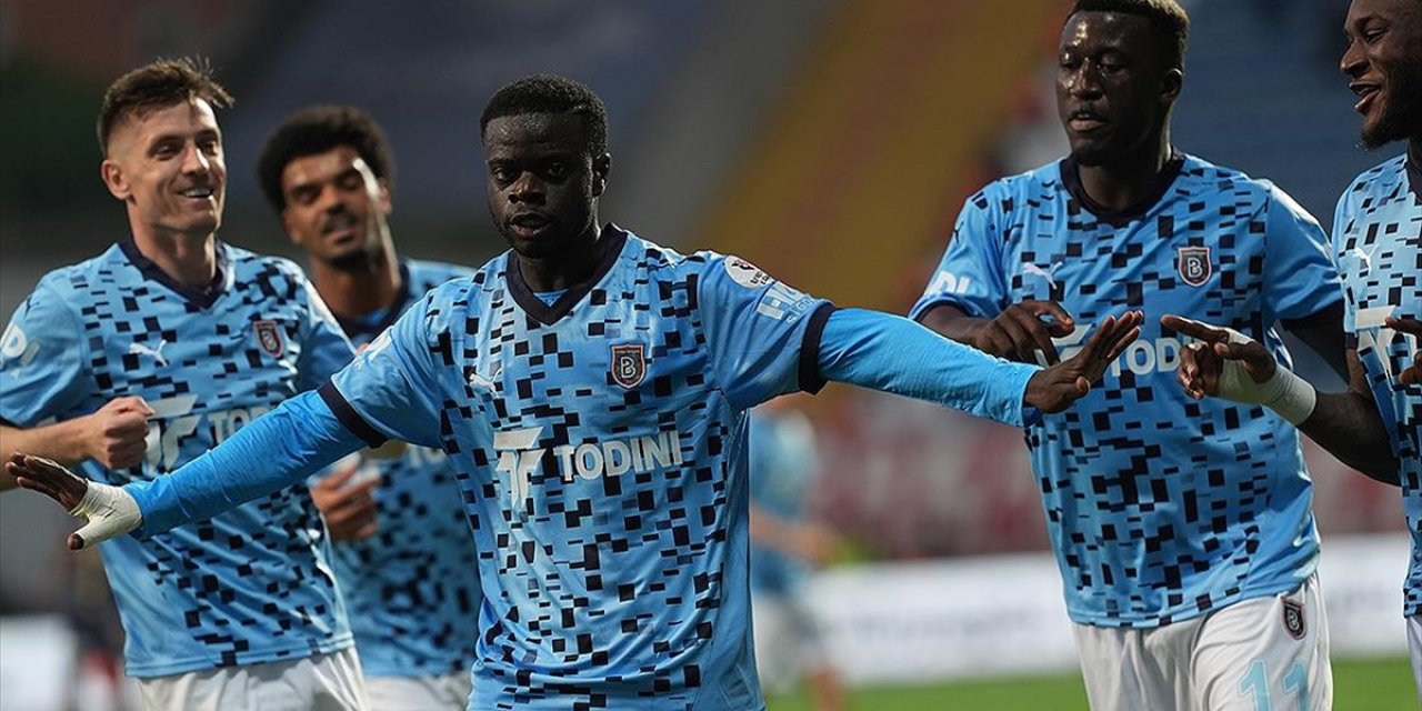 Başakşehir 3 Puanı 3 Golle Aldı