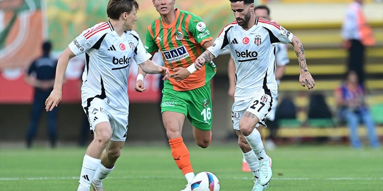 Beşiktaş, Alanya Deplasmanından 1 Puanla Dönüyor