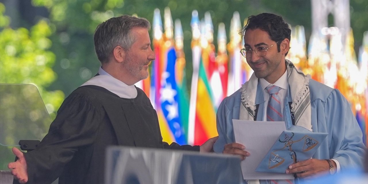 ABD'de Serbest Bırakılan Filistinli Aktivist Mahdawi, Columbia Üniversitesinden Mezun Oldu