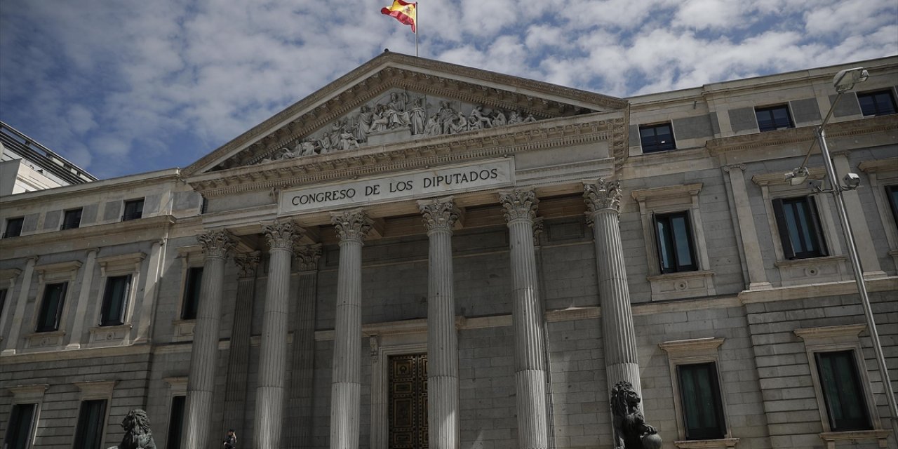 İspanya Meclisi, İsrail'e Silah Ambargosu Getirilmesi İçin Tavsiye Kararı Aldı