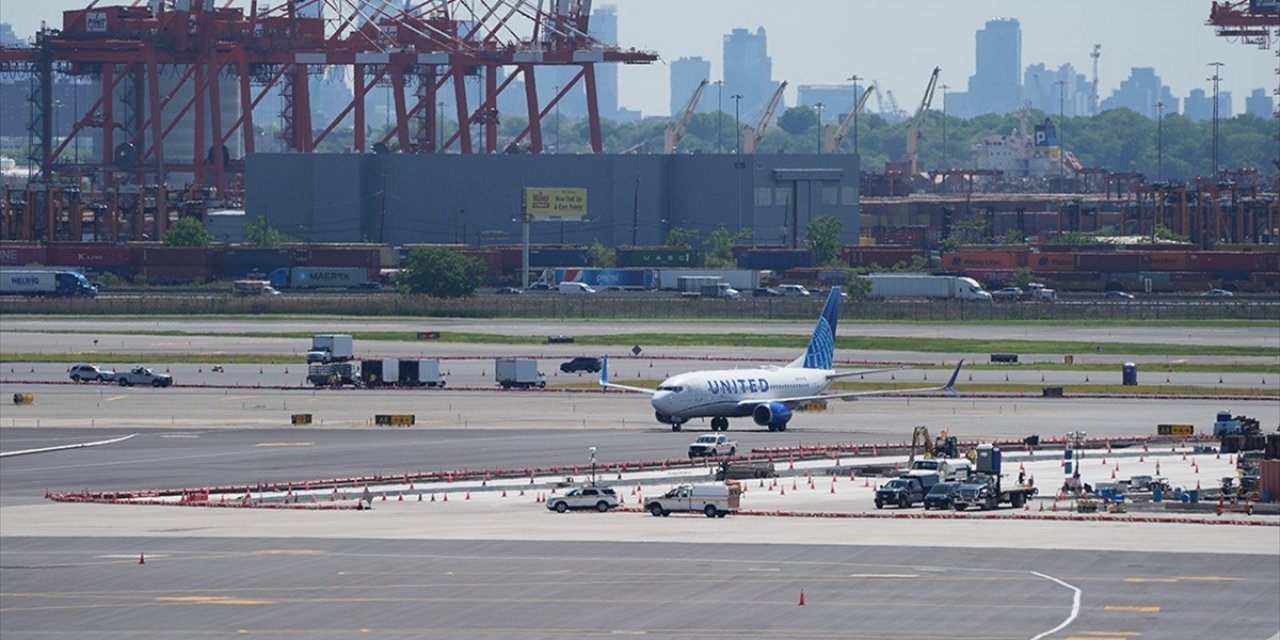 ABD'de Teknik Sorunların Yaşandığı Newark Liberty Uluslararası Havalimanı'nda Uçuşlar Azaltılacak