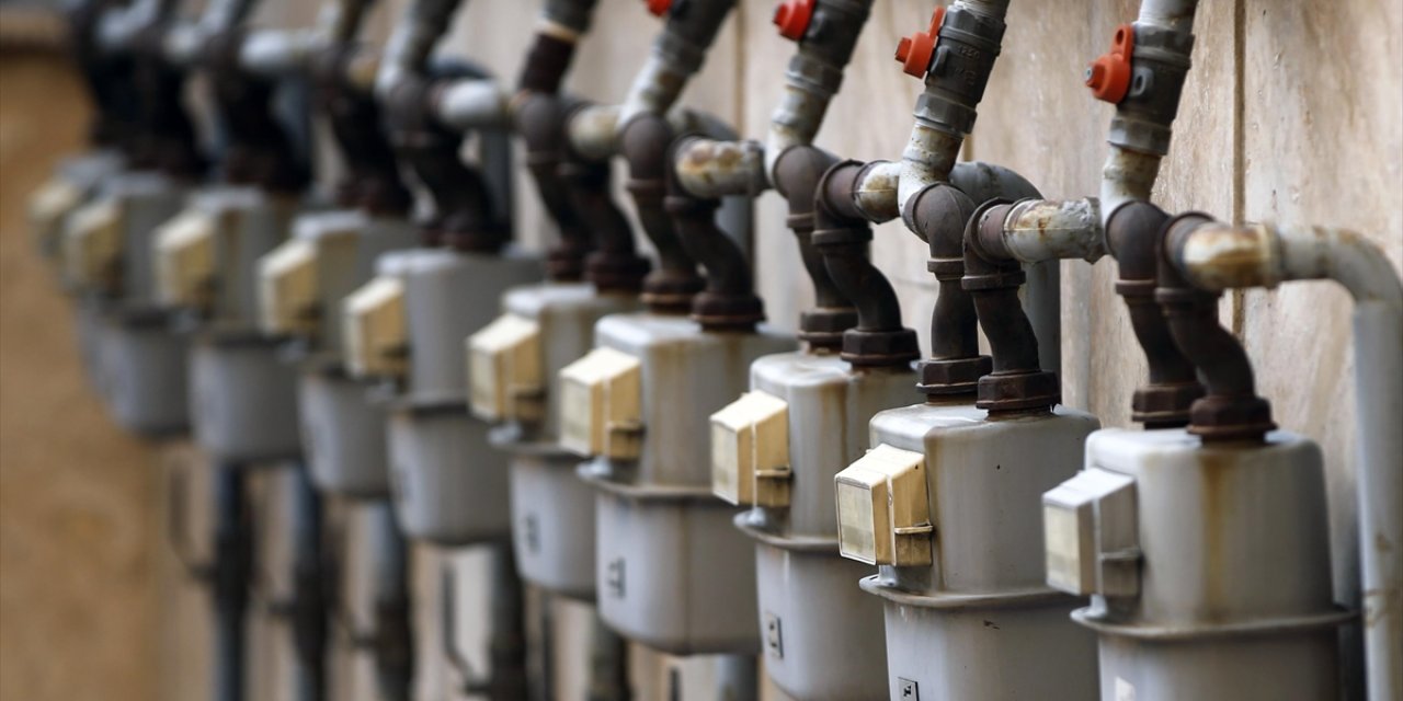 İran'da Aşırı Enerji Tüketimini Dizginlemek İçin 252 Bin Yasa Dışı Kripto Para Madenciliği Cihazına El Konuldu