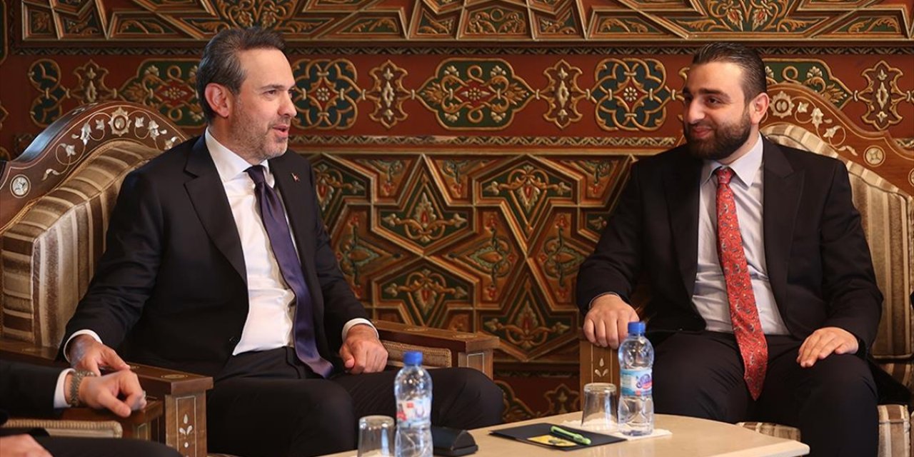 Enerji ve Tabii Kaynaklar Bakanı Bayraktar, Şam'da Resmi Temaslarda Bulunuyor