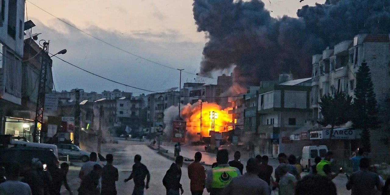 İsrail Savaş Uçakları, Lübnan’ın Güneyini Bir Dizi Saldırıyla Hedef Aldı