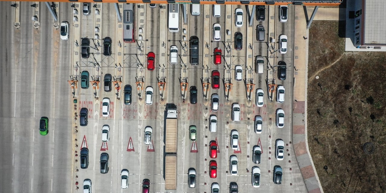 Cumhurbaşkanlığı İletişim Başkanı Altun: Kamuda Normal Mesai Düzenine 10 Haziran Salı Günü Dönülecektir