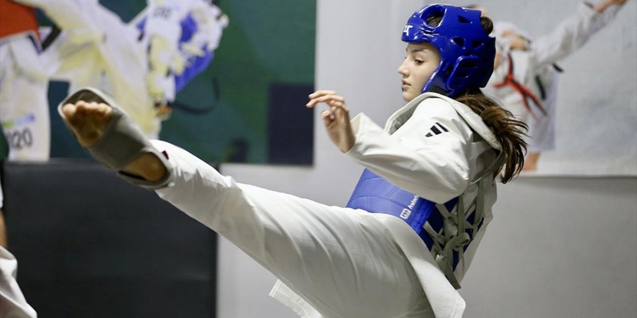 Dünya Yıldızlar Tekvando Şampiyonu Sena, Başarısını Sürdürmek İstiyor