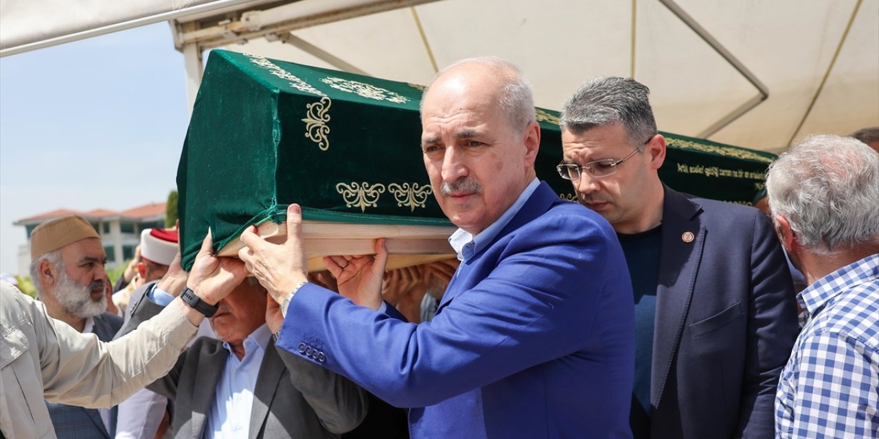 TBMM Başkanı Kurtulmuş, Emekli Öğretim Üyesi Prof. Dr. Halis Ayhan'ın Cenazesine Katıldı