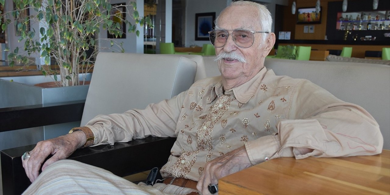 Yeşilçam'ın Karizmatik Oyuncularından Eşref Kolçak