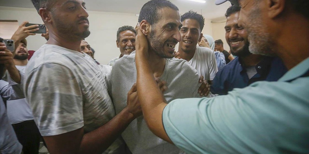 İsrail, Aylarca Alıkoyduğu Bazı Gazzelileri Serbest Bıraktı