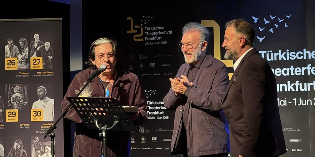 "12. Frankfurt Türk Tiyatro Festivali" Gallus Theater'da "Yenilmez" Oyunuyla Başladı