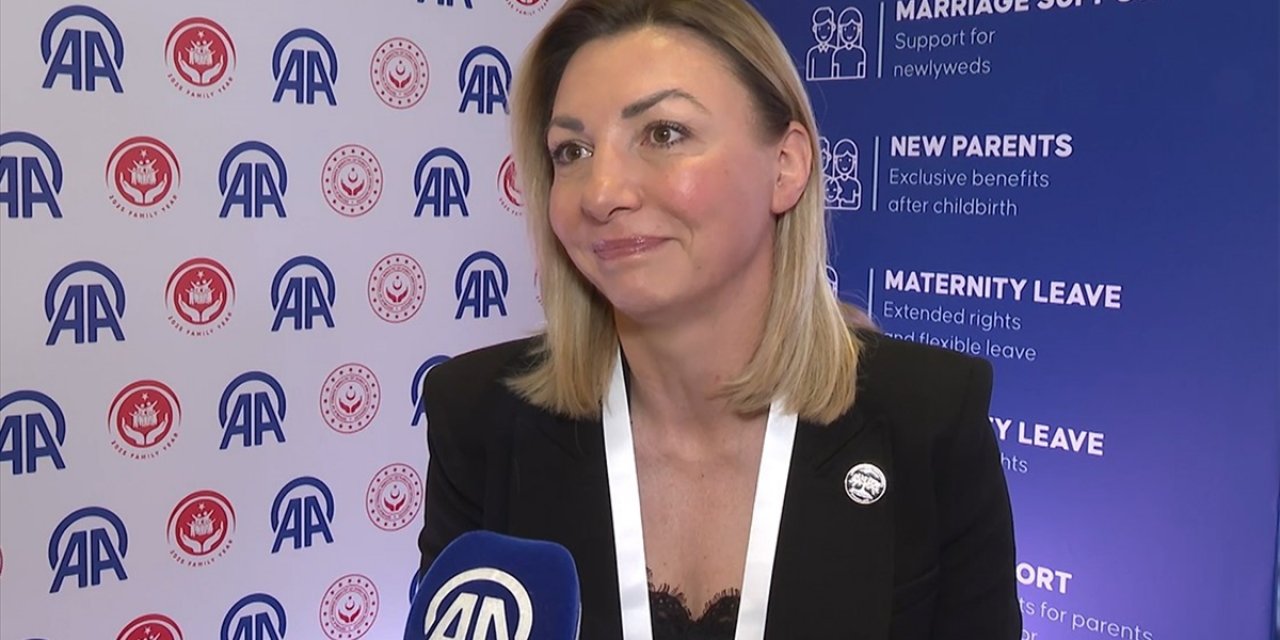 Sırp Bakan Macura'dan Uluslararası Aile Forumu'na Övgü