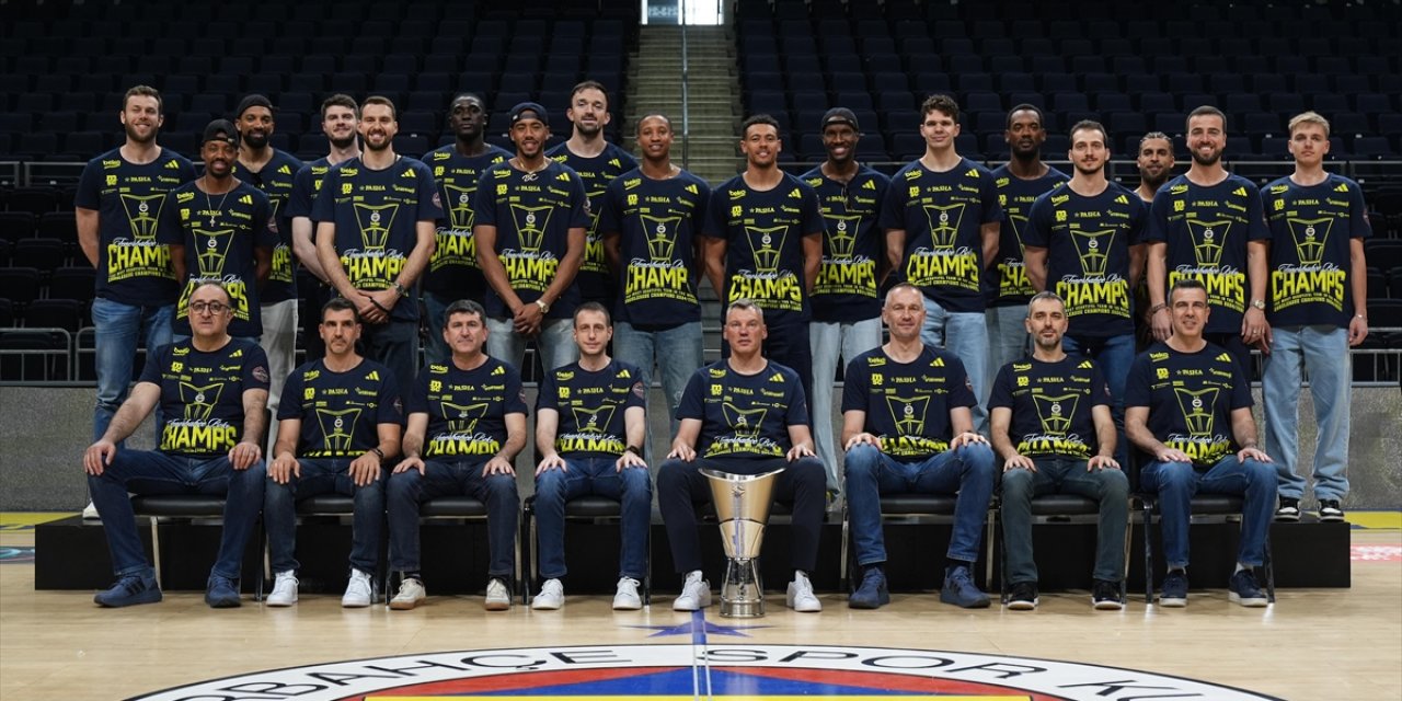 THY Avrupa Ligi Şampiyonu Fenerbahçe Beko, Basın Mensuplarıyla Bir Araya Geldi