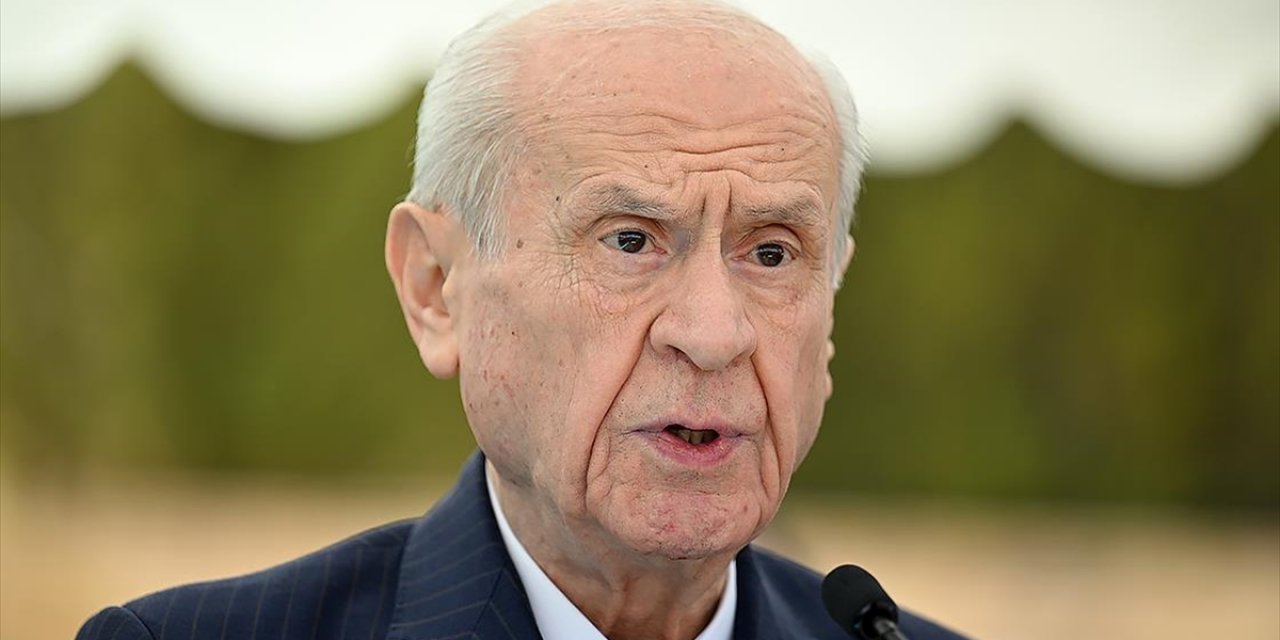 Bahçeli: İstanbul'a Vurulan Zincirler 572 Yıl Evvel Nasıl Kırılmışsa Bugünkü Habis Kuşatma da Aynı Şekilde Kırılacaktır