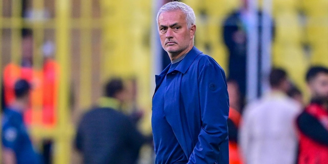 Jose Mourinho Yönetimindeki Fenerbahçe'nin Kalesi Düştü