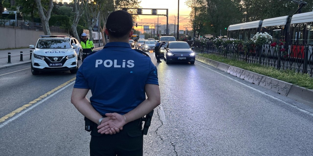 "Huzur İstanbul" Uygulamasında 873 Kişi Gözaltına Alındı