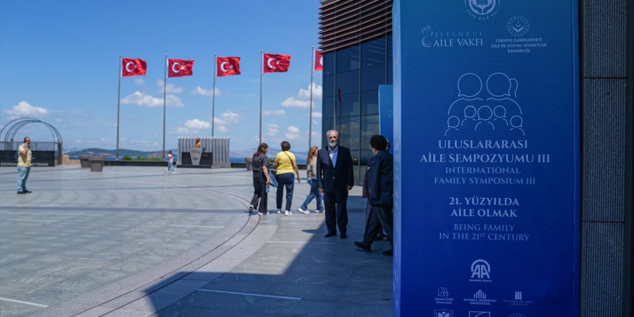 3. Uluslararası Aile Sempozyumunda "Din ve Aile" Oturumu Düzenlendi