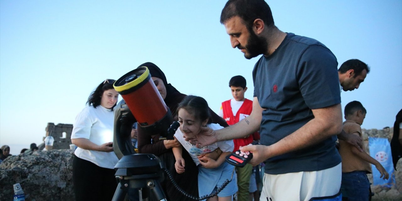 Tarihi Zerzevan Kalesi'nde "yıldızlar Altında Bilim Ve Sanat" Etkinliği Düzenlendi