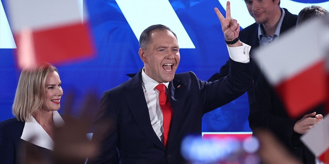 Polonya'da Cumhurbaşkanı Seçimini Yüzde 50,9 İle Nawrocki Kazandı