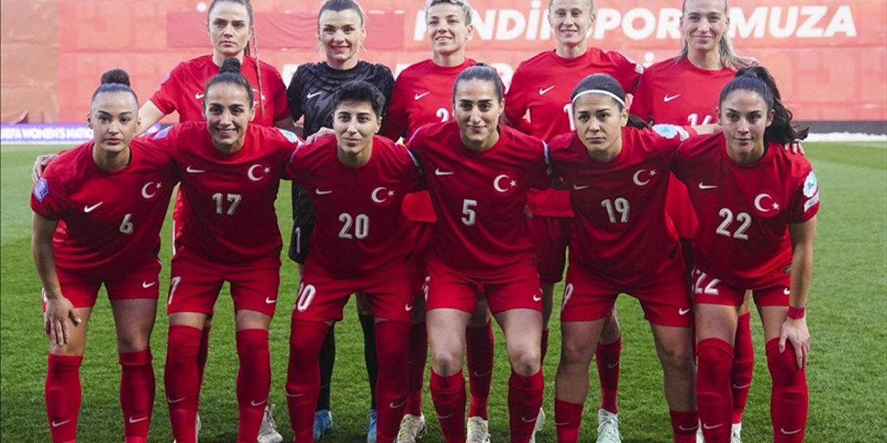 A Milli Kadın Futbol Takımı, Uefa Uluslar Ligi'nde Yarın Yunanistan İle Karşılaşacak