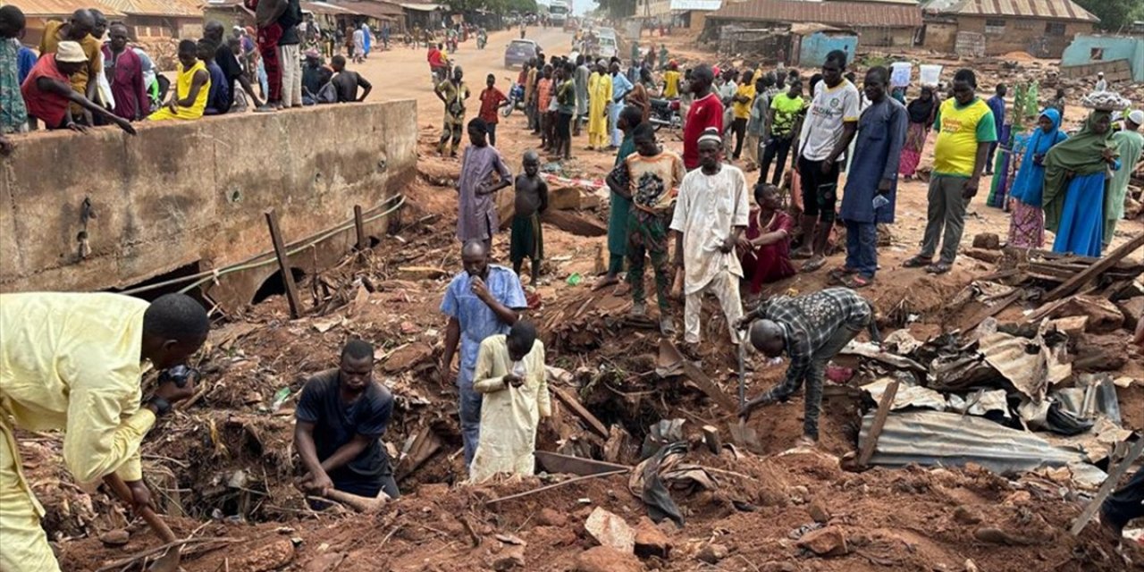 Nijerya'da Aşırı Yağışların Neden Olduğu Sellerde Ölü Sayısı 200'ü Geçti