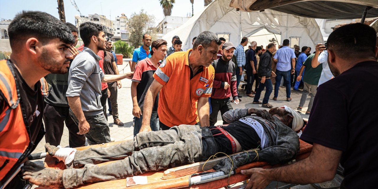 İsrail, Abluka ve İnsani Yardım Noktalarına Saldırılarla Gazze'deki Soykırımı Derinleştiriyor