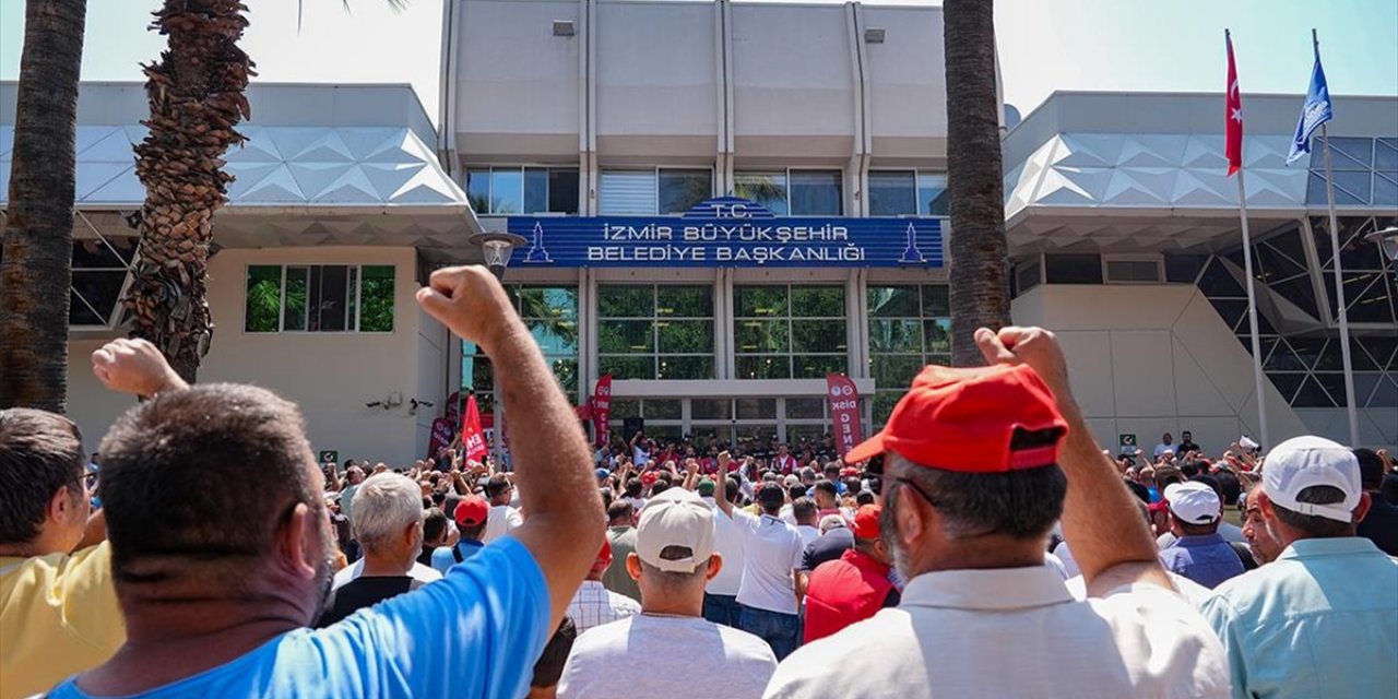 İzmir'de 6 Gündür Süren Grevde İşçiler Eylemlerine Devam Etti