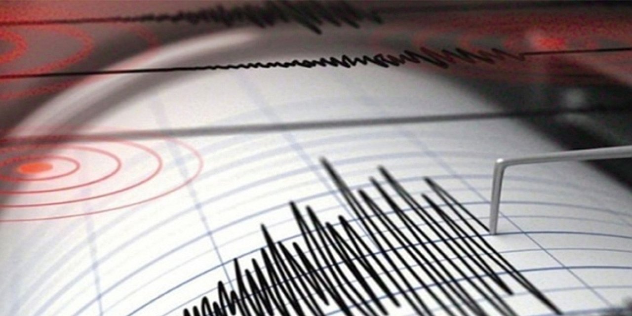 Ege Denizi'nde 5 Büyüklüğünde Deprem! Beşik Gibi Sallanıyor