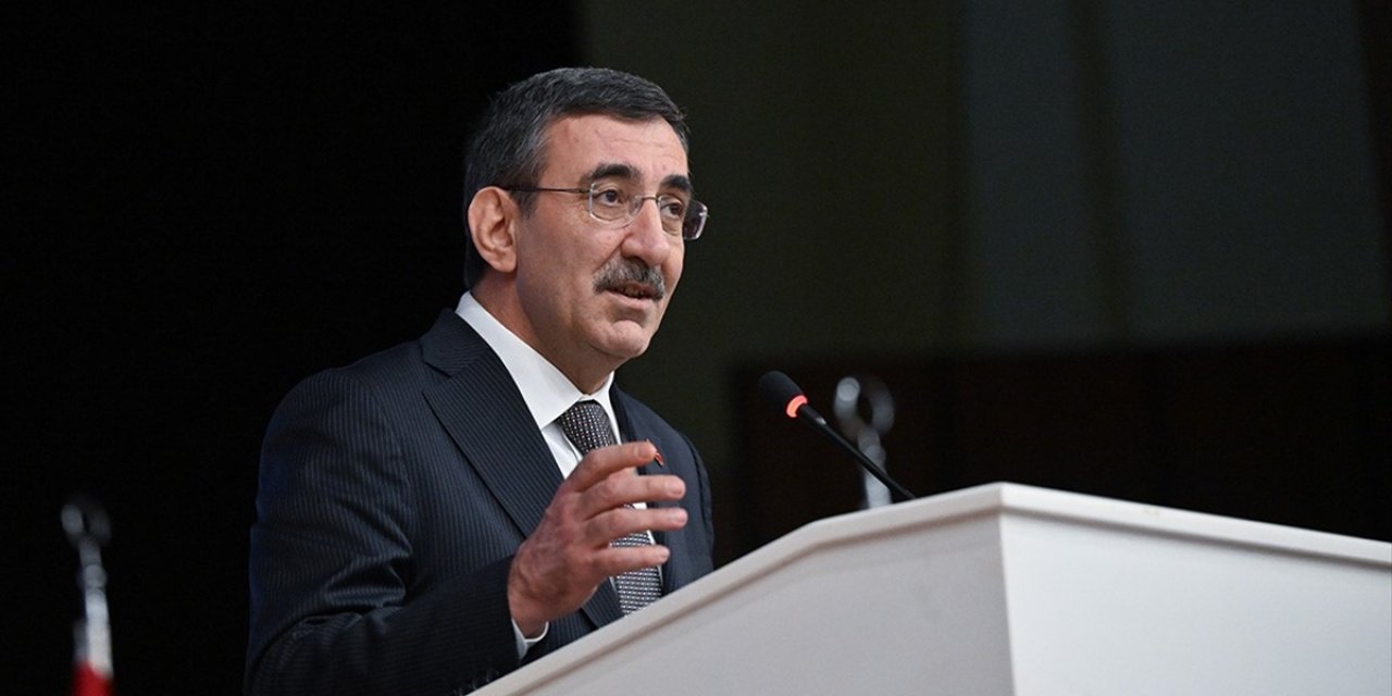 Cumhurbaşkanı Yardımcısı Yılmaz: Anayasa Komisyonu, Kapalı Bir Yapıda Değil, Geniş Bir İstişare Zemininde Çalışacak