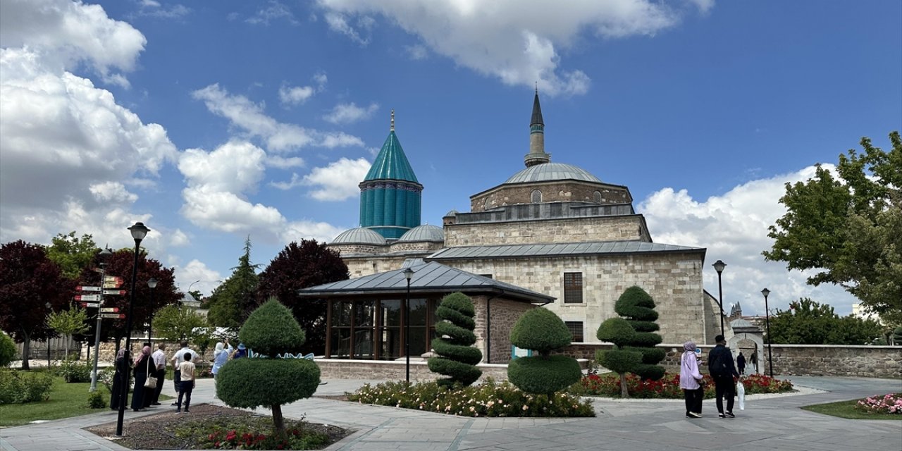 Mevlana Müzesi Yılın İlk Dört Ayında 917 Bin Ziyaretçi Ağırladı
