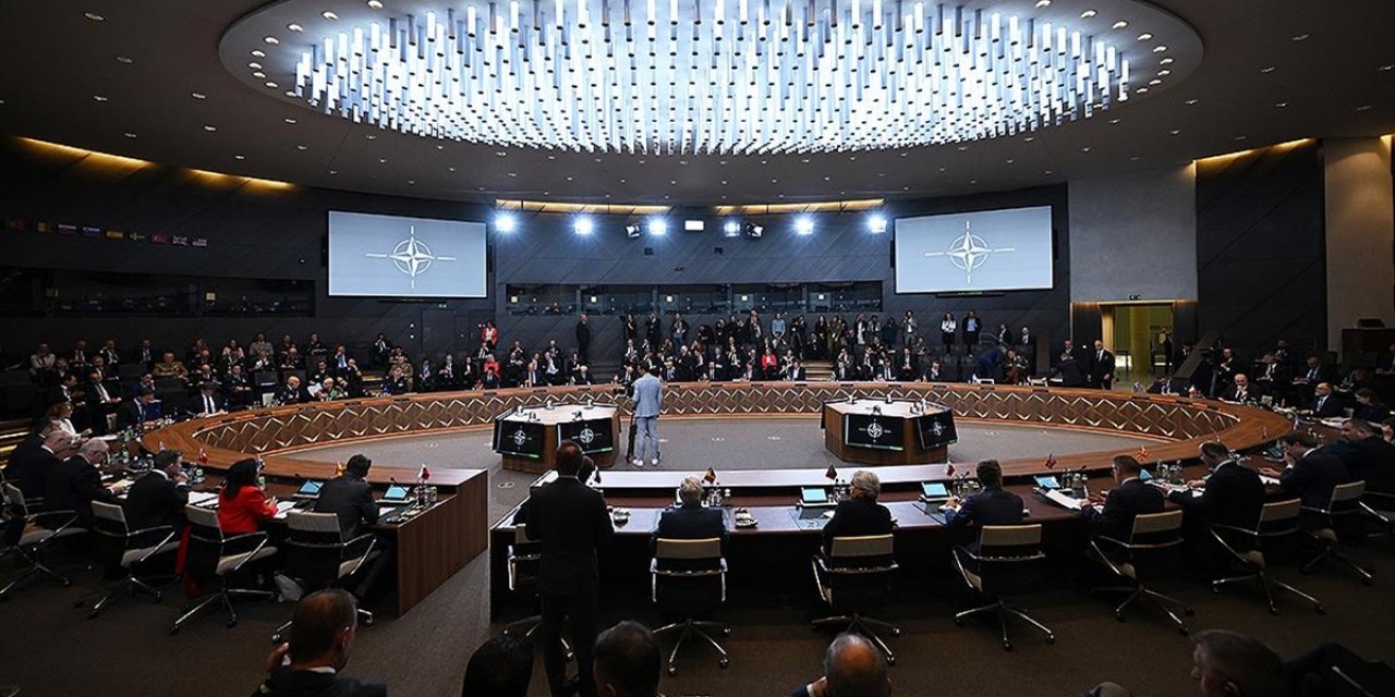 Nato Savunma Bakanları "Yeni Yetenek Hedefleri" Üzerinde Anlaşmak İçin Brüksel'de Toplandı