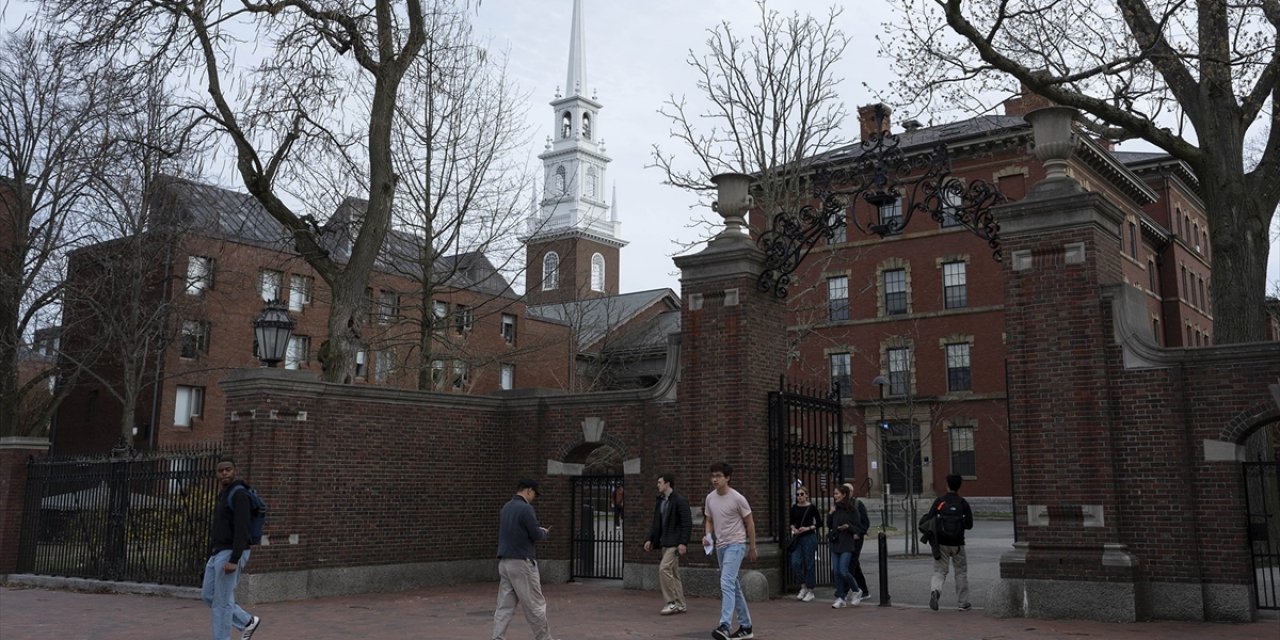 Trump'tan Harvard Üniversitesine Yabancı Öğrencilerin Vizeleri Konusunda Kısıtlama Kararı