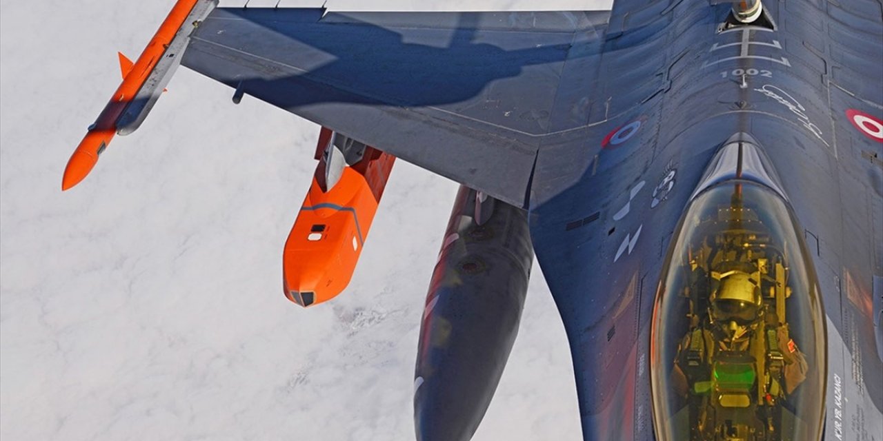 Uzun Menzilli Seyir Füzesi Som, Yerli Motoruyla Hedefi Tam İsabet Vurdu