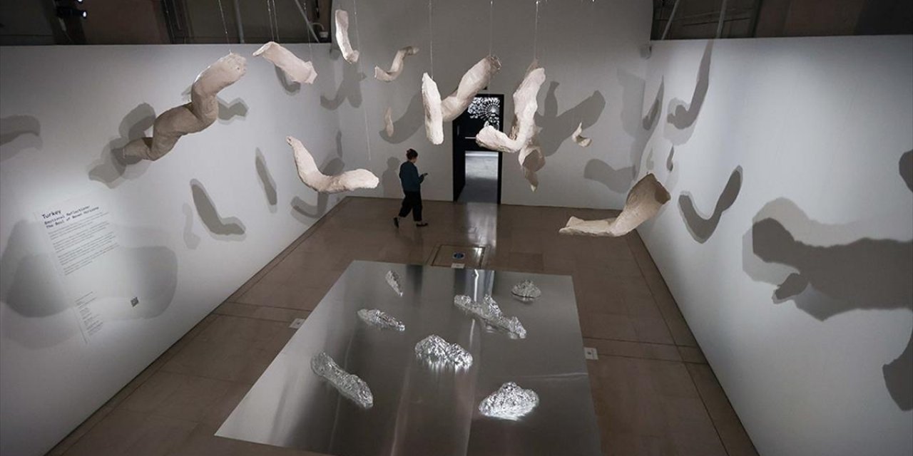 Türkiye, Sanatçı Halise Karakaya'nın Eseriyle Londra Tasarım Bienali 2025'te Yer Aldı