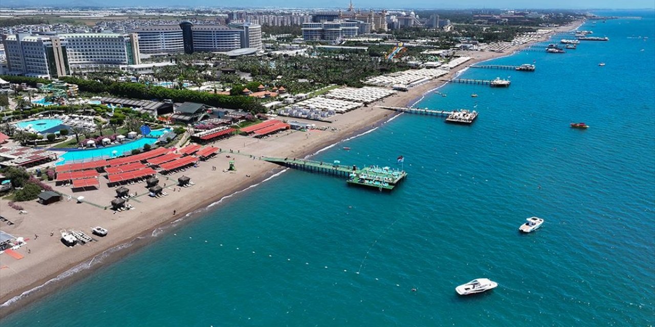 Antalya'da Polonyalı ve Romanyalı Turist Sayısı Artıyor