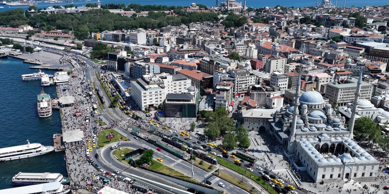 Tarihi Yarımada'da Bayram Yoğunluğu