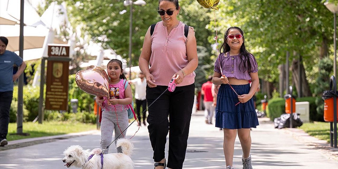 Bayramda Ankara'da Kalanlar Gençlik Parkı'nda Vakit Geçirdi