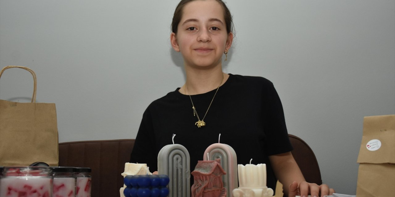 Ortaokul Öğrencisi Beren Naz, Ürettiği Mumların Gelirini Kanser ve Sma Hastalarına Bağışlıyor