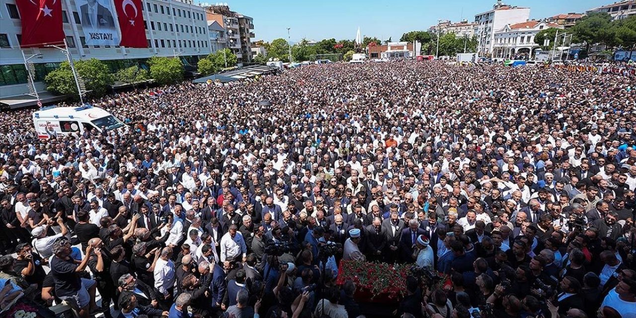 Manisa Büyükşehir Belediye Başkanı Ferdi Zeyrek, Son Yolculuğuna Uğurlandı