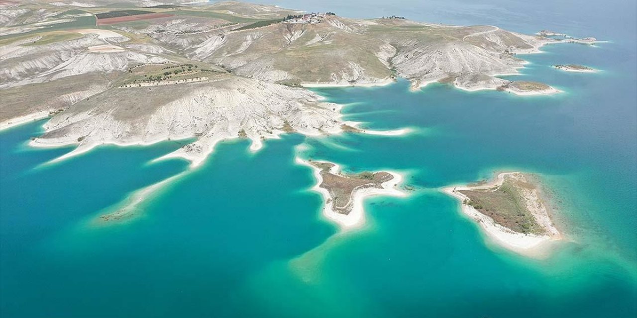 Adıyaman'ın Adacıkları "Maldivler"i Andırıyor
