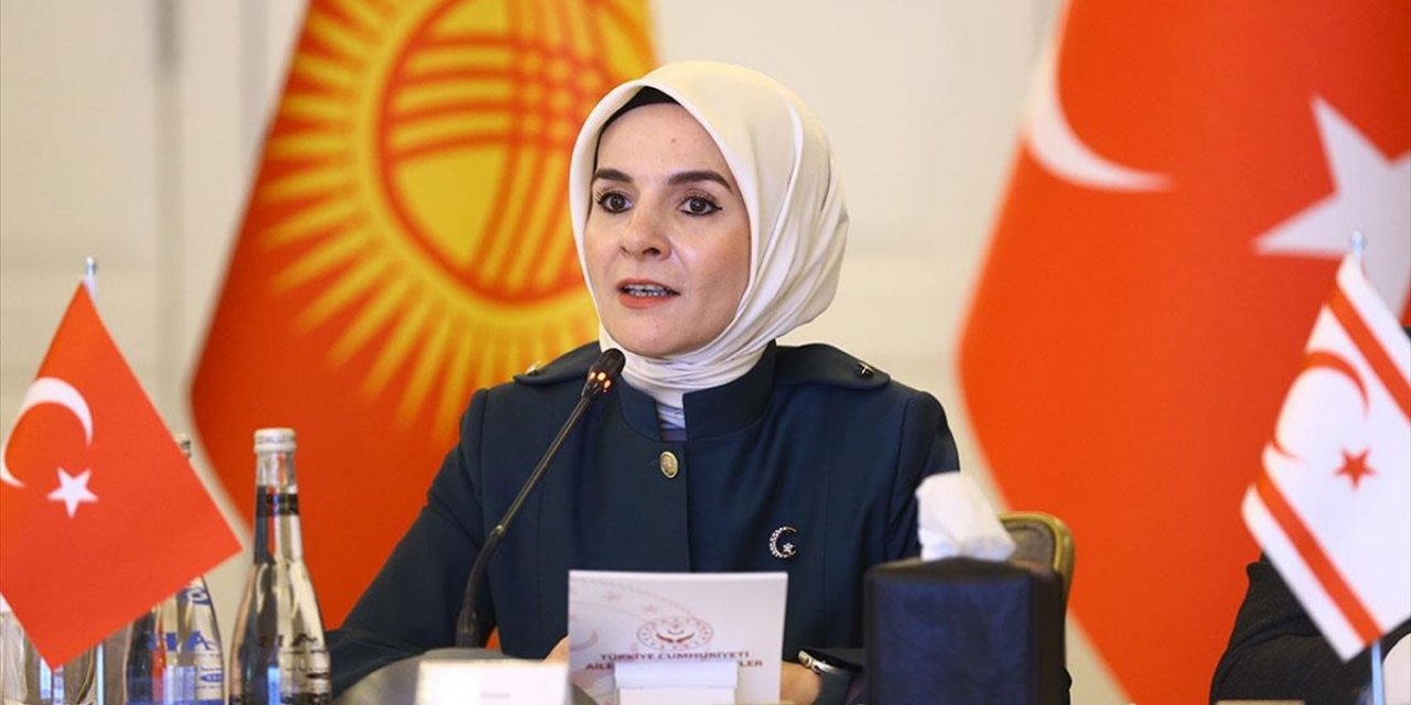 Bakan Göktaş: Aileyi Evrensel Bir Değer Olarak Yeniden Tanımlamalıyız