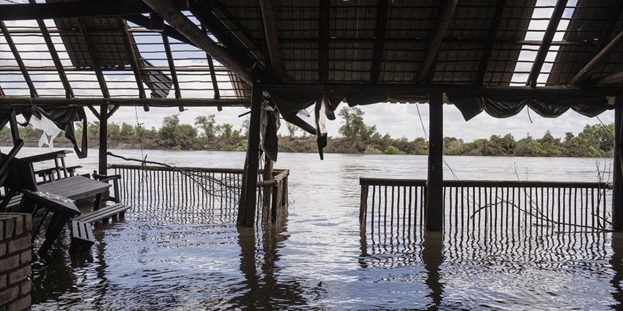 Güney Afrika'da Kar ve Sel Felaketi Nedeniyle 7 Kişi Öldü